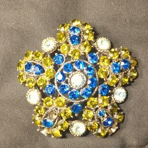 VINTAGE "STAR" BROOCH
